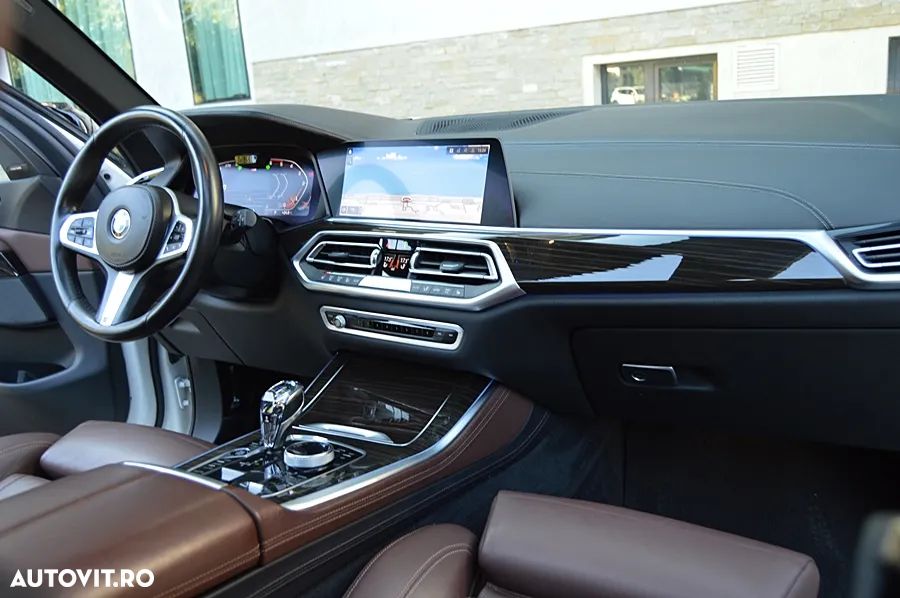 BMW X5 xDrive30d - 33