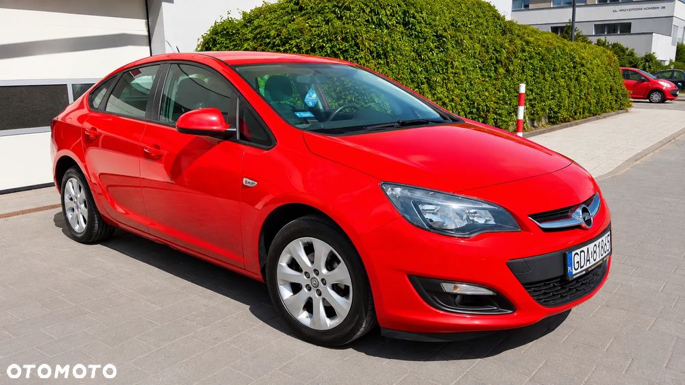 Opel Astra 1.4 T Business EU6 - 2