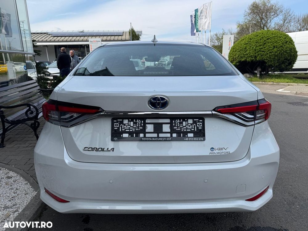 Toyota Corolla 1.8 HSD Business - 6