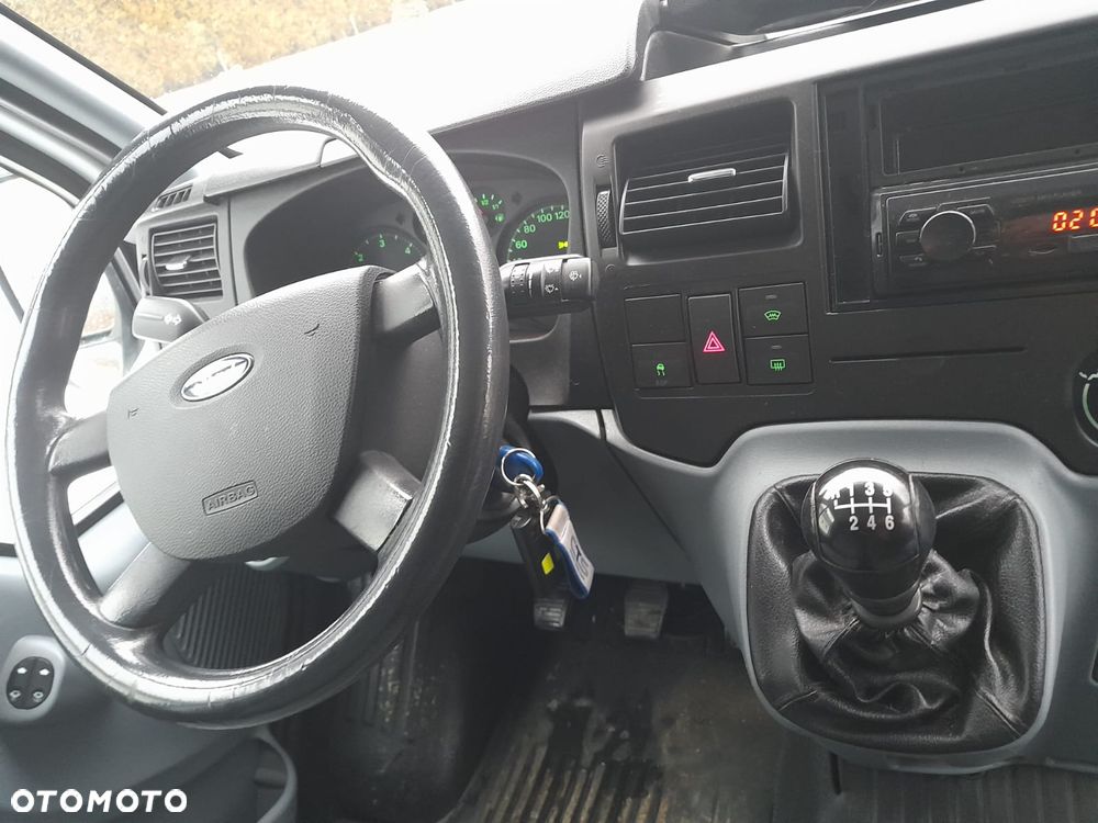 Ford Transit - 7