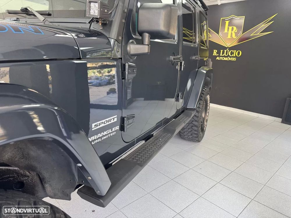 Jeep Wrangler Unlimited 2.8 CRD MTX Rubicon - 48