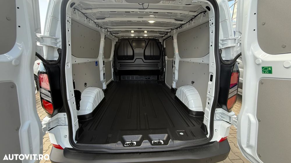 Ford TRANSIT CUSTOM - 8