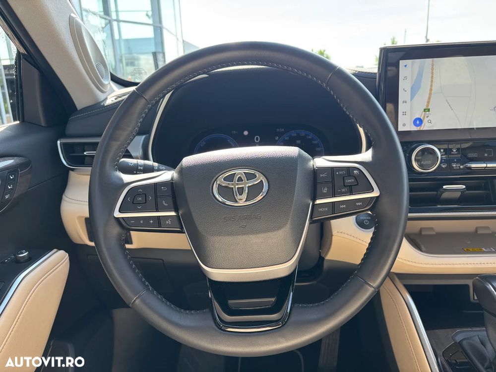 Toyota Highlander 2.5 L Dynamic Force 248CP Luxury Metallic - 13