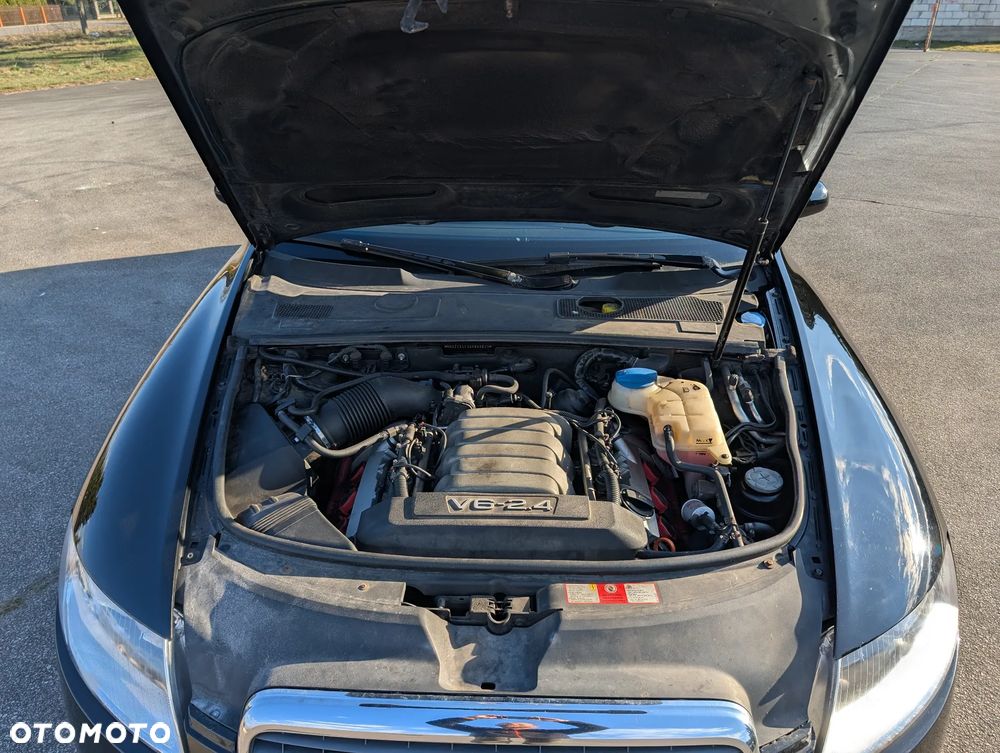 Audi A6 Limousine 2.4 - 17