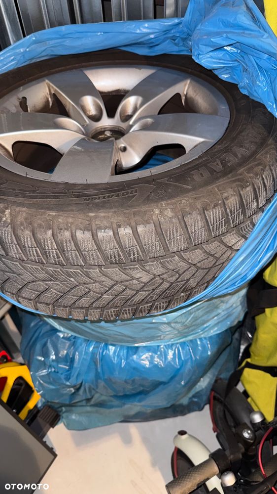 BMW Seria 5 525d - 28