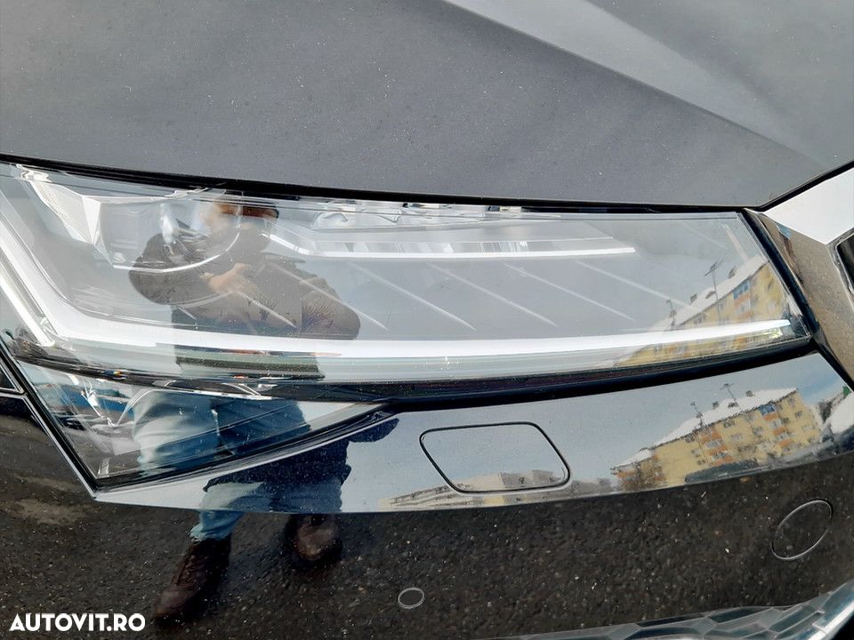 Skoda Superb 2.0 TDI Style - 9