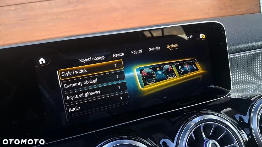 Mercedes-Benz GLB 250 4-Matic Progressive 8G-DCT - 22