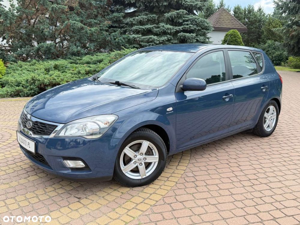 Kia Ceed - 7