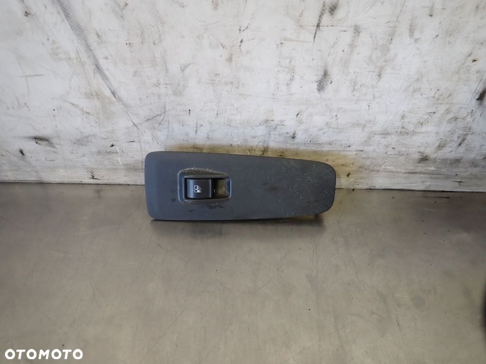 PANEL STEROWANIA SZYBY PASAŻERA PEUGEOT BOXER 435 3.0 7354217170 - 1