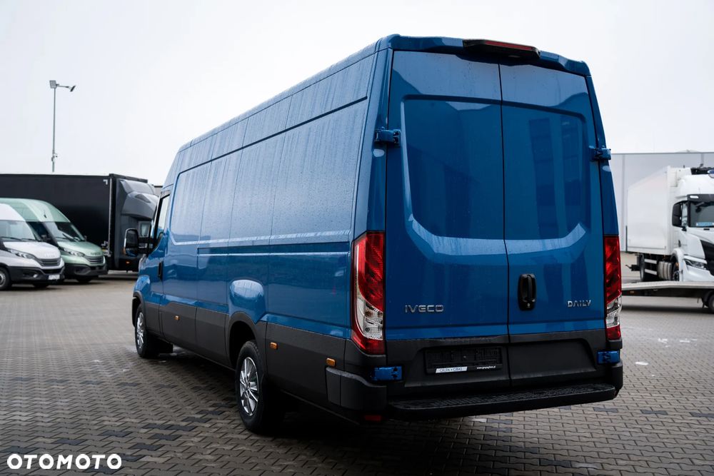 Iveco 35S18H V 3.0 Diesel 180 KM MT6 Furgon L4H2 - 13