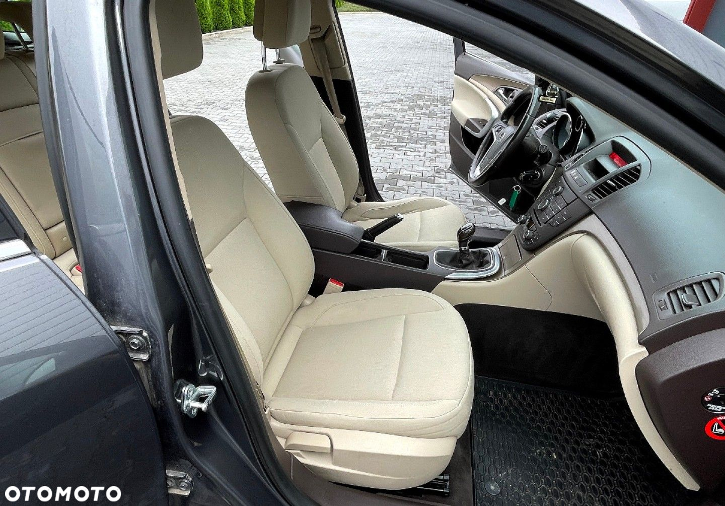Opel Insignia - 18