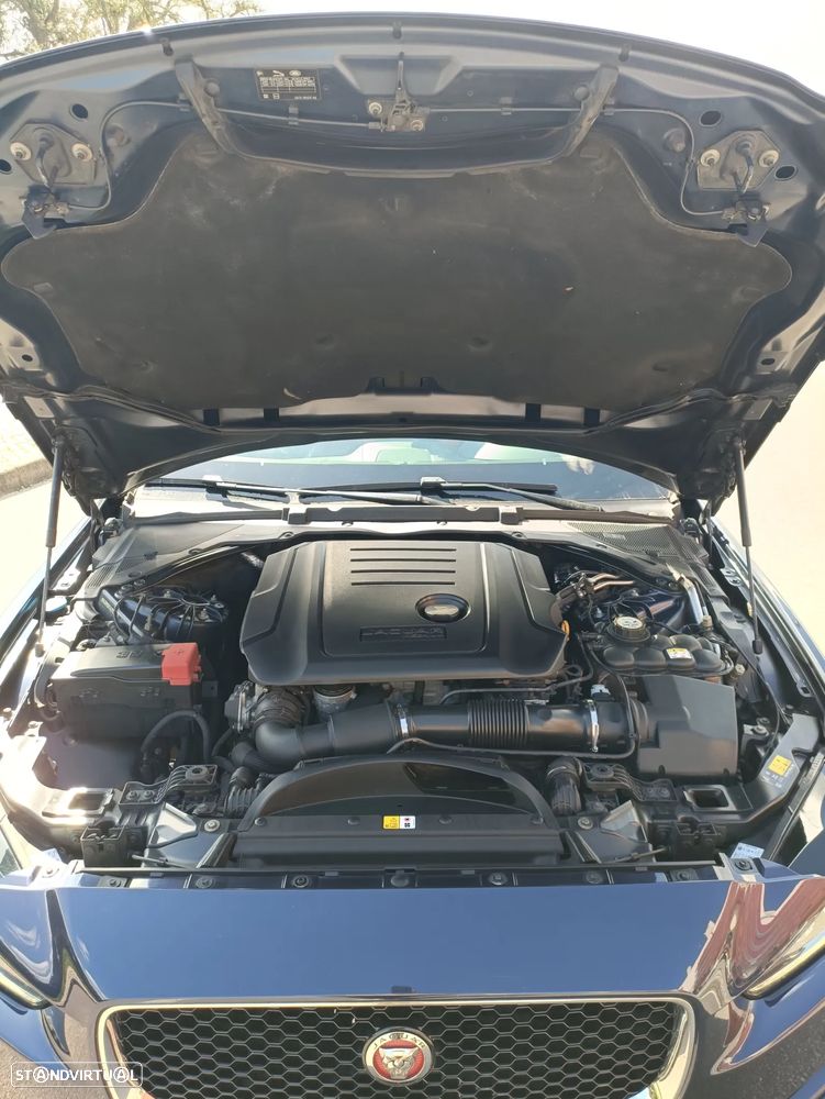 Jaguar XE 20d Aut. Portfolio - 21