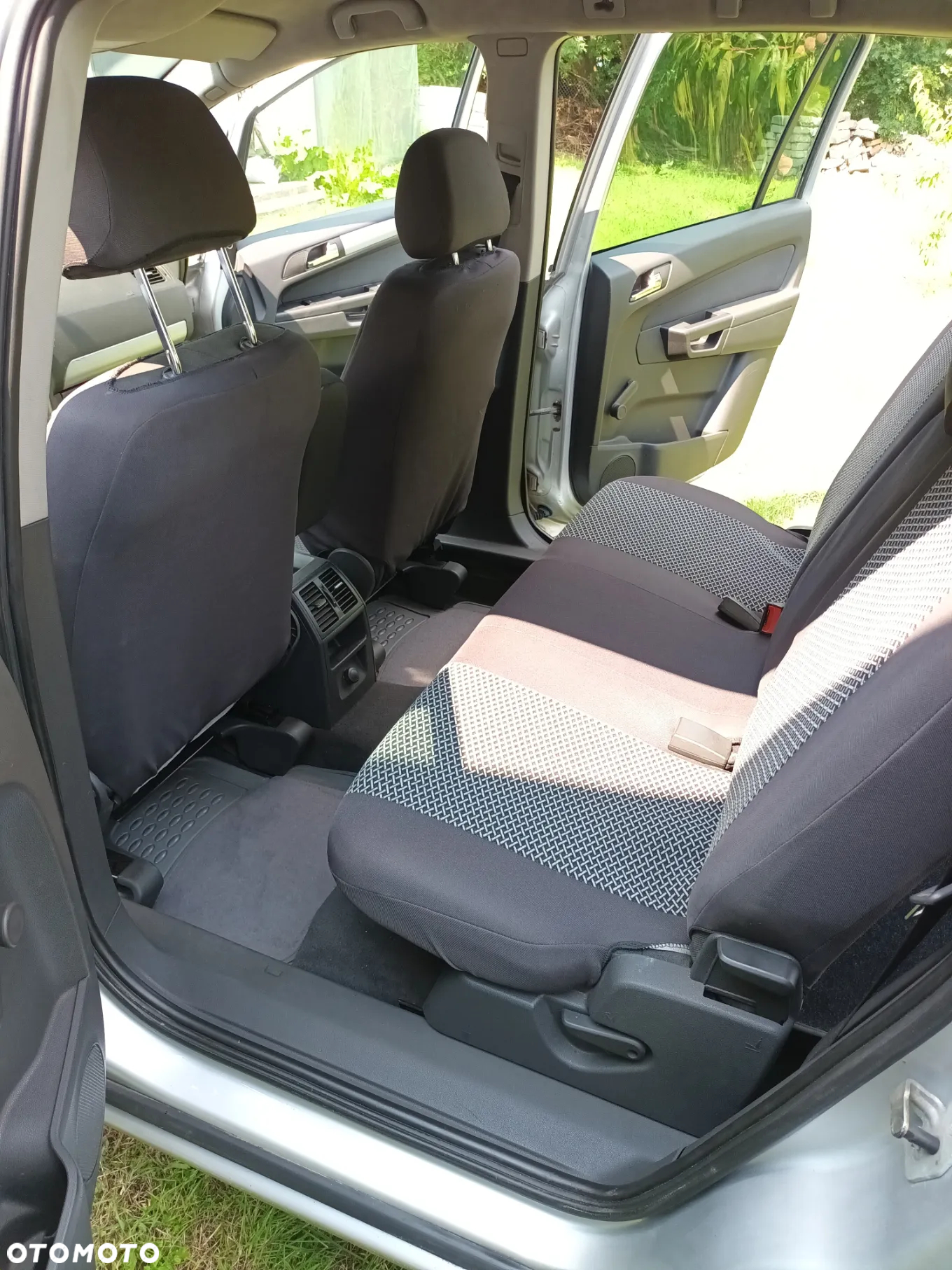 Opel Zafira - 17