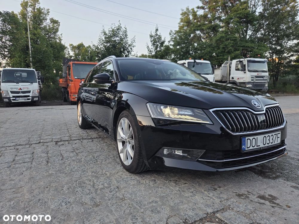 Skoda Superb 2.0 TSI Active DSG - 3