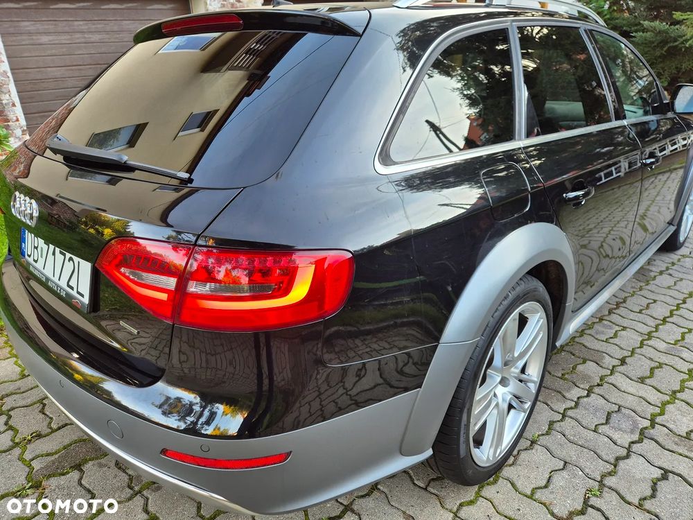 Audi A4 Allroad - 36