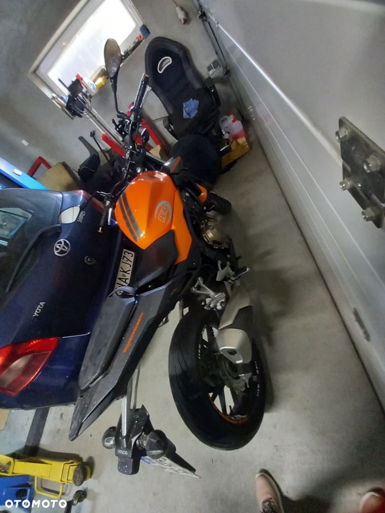 Honda CB - 10