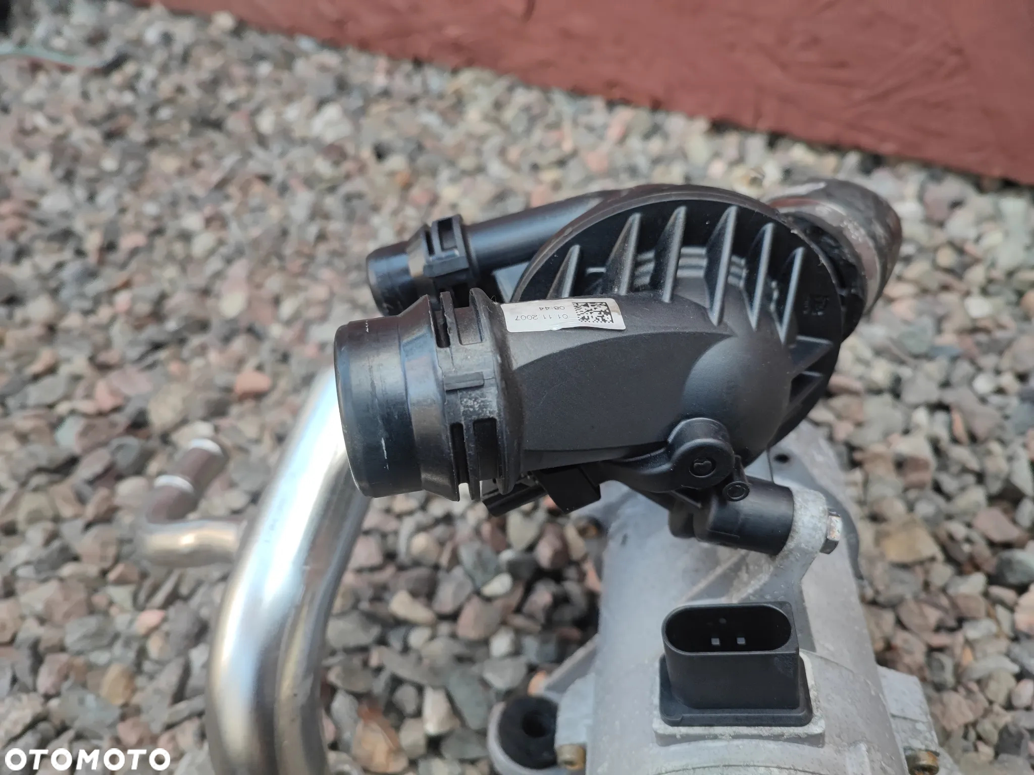 BMW E90 / E92 / E82 / E81 / E93 / E92LCI / E87 ORYGINALNA ELEKTRYCZNA POMPA WODY + TERMOASTAT DO SILNIKÓW GAMY N43 ( 1.8i / 2.0i ) O NR.  11 51 7 586 929 / 11 53 8 671 515 / 11 53 7 552 403 OEM SPRAWNA W 100% - 6
