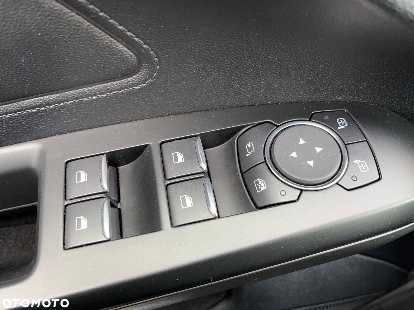 Ford Focus - 10