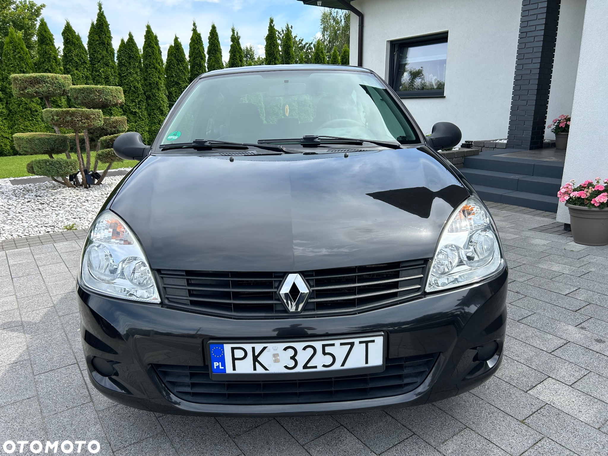 Renault Clio 1.2 16V Campus - 2