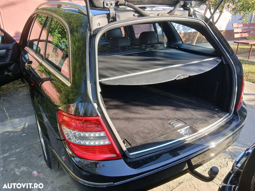 Mercedes-Benz C - 7