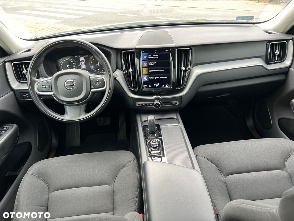 Volvo XC 60 B4 B Momentum Pro - 8