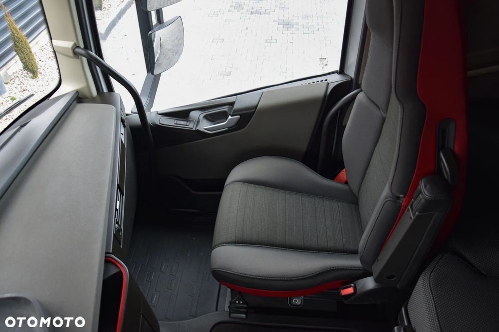 Volvo FH500 / NISKA KABINA / HYDRAULIKA / EURO 6 / ACC / LEDY / ALUFELGI / SERWISOWANY / SPROWADZONY - 27