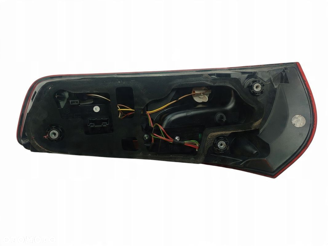 LAMPA PRAWY TYŁ CITROEN C4 PICASSO II (2013-2016) 9677502580 - 3