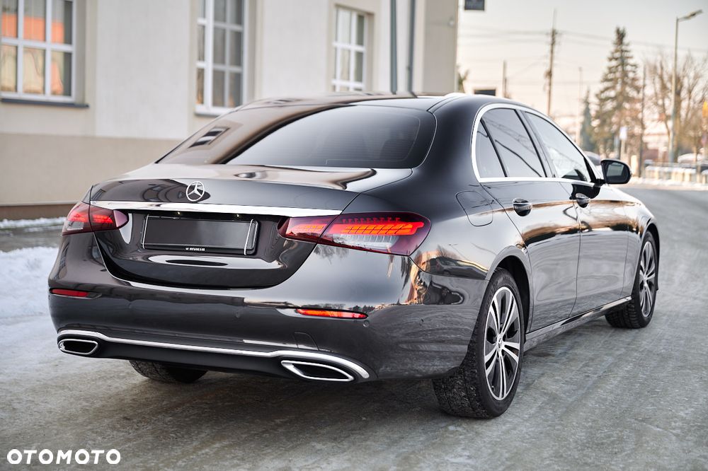 Mercedes-Benz Klasa E 220 d 9G-TRONIC - 11