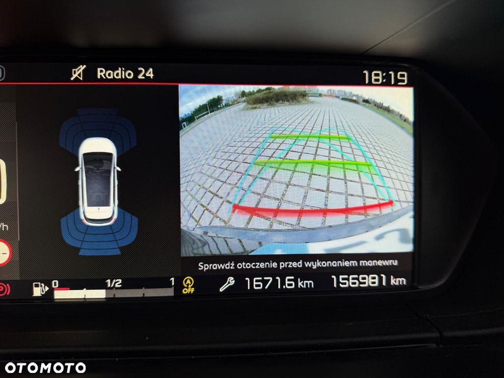 Citroën C4 PureTech 130 Stop&Start SHINE - 15