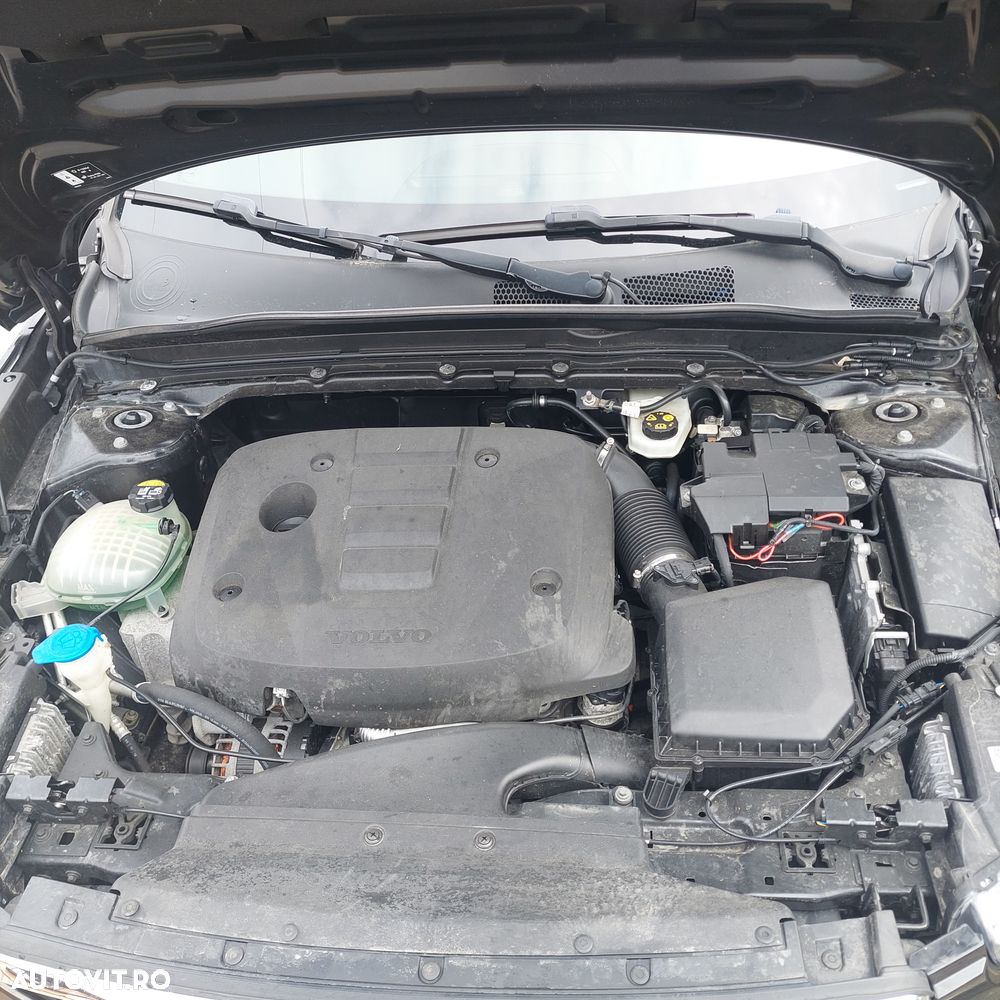 Volvo XC 40 D4 AWD Base - 14
