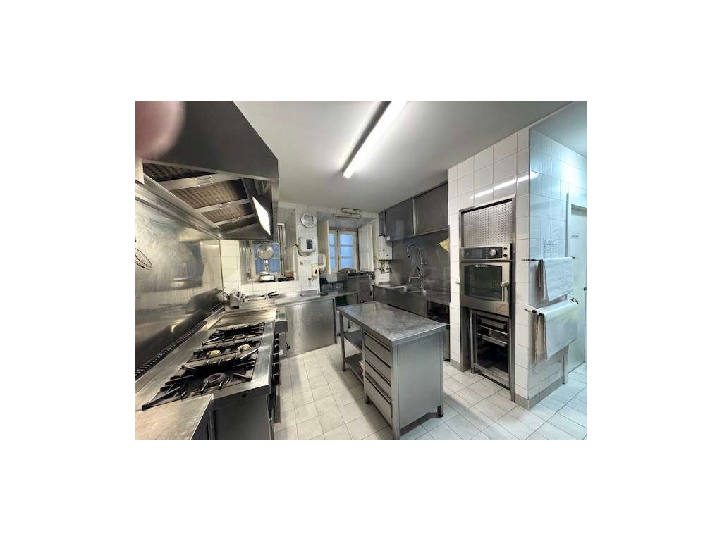 Restaurante em pleno funcionamento para Trespasse - Centro de Viana... - Grande imagem: 4/19