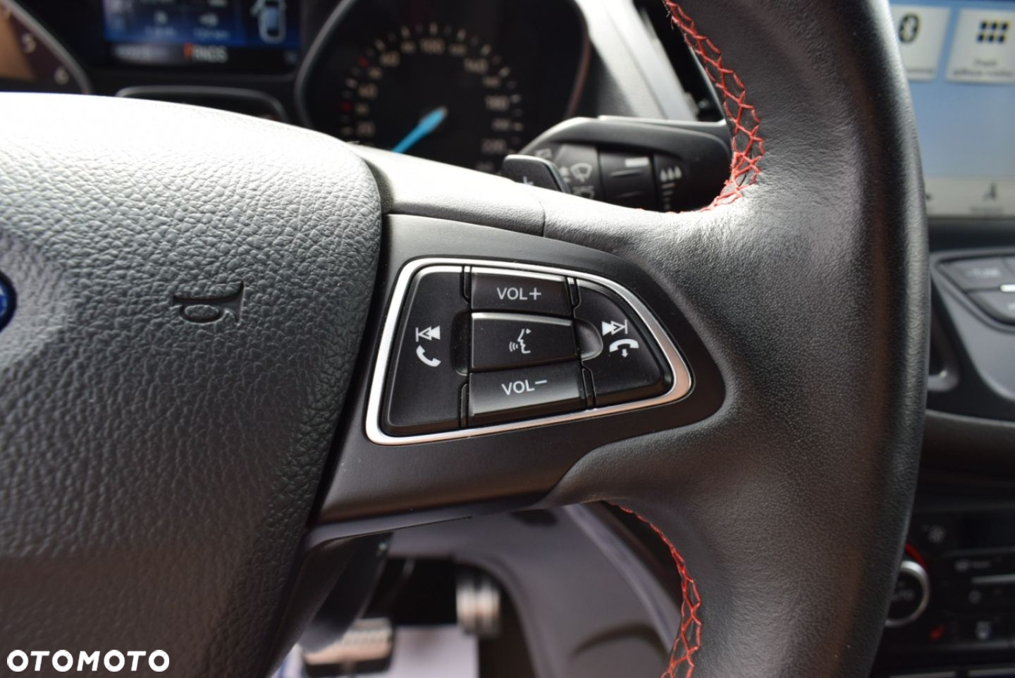 Ford Kuga - 30