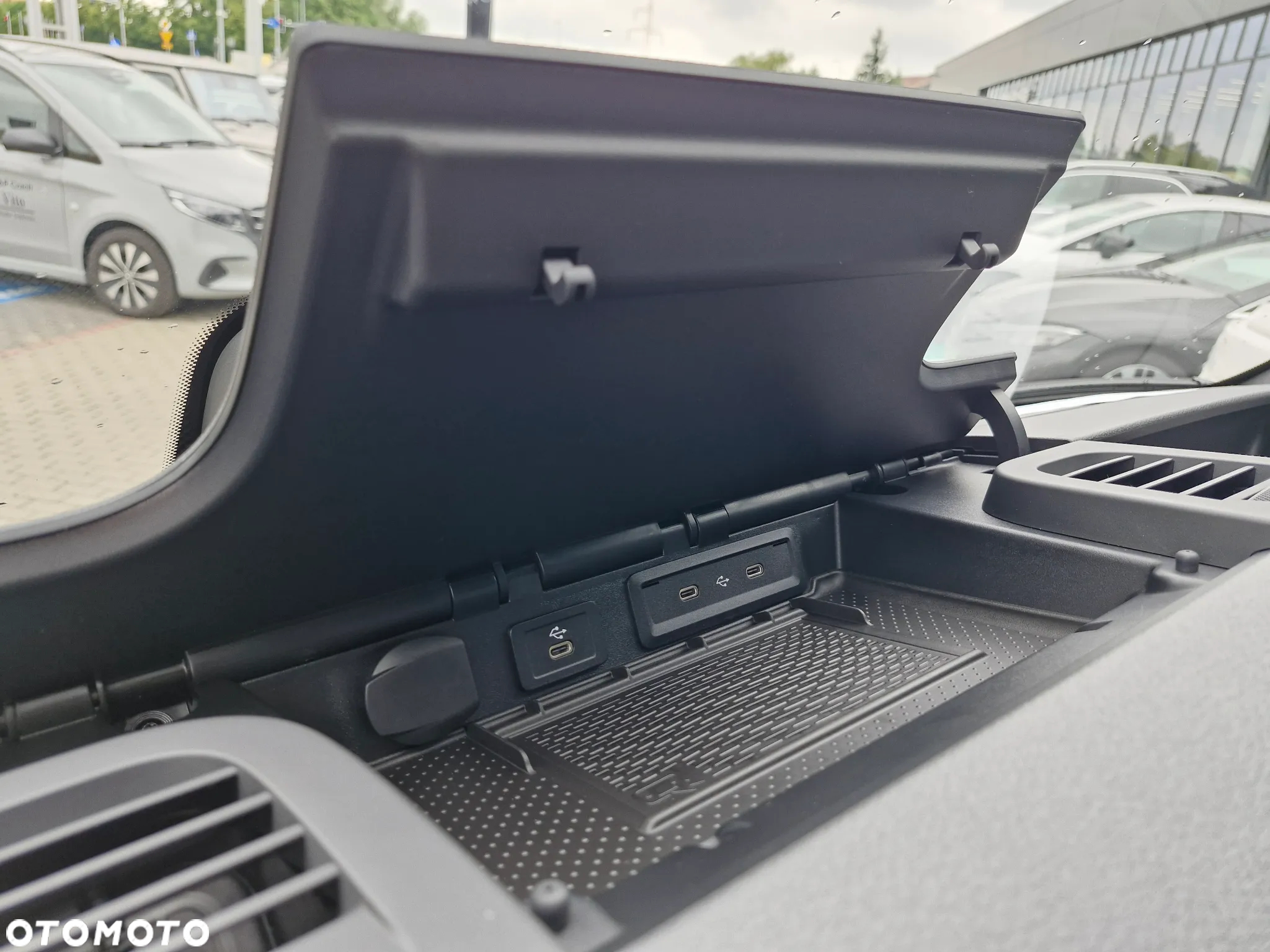 Mercedes-Benz Sprinter - 35