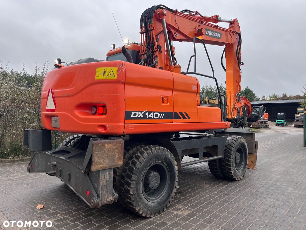Doosan DX140W - 5