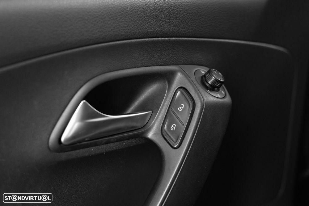 VW Polo 1.4 TDi BlueMotion - 24