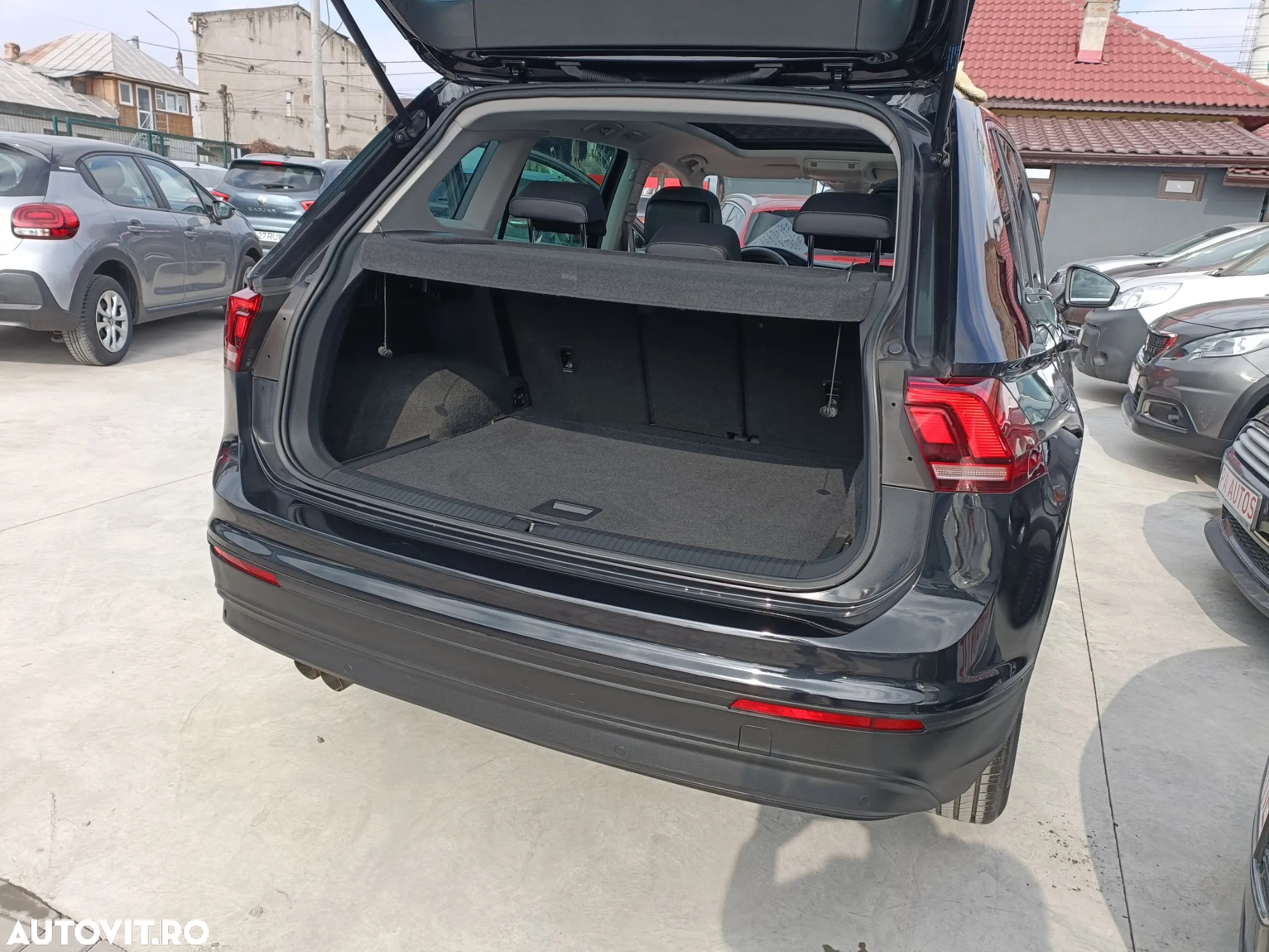 Volkswagen Tiguan 2.0 TDI SCR Comfortline - 25