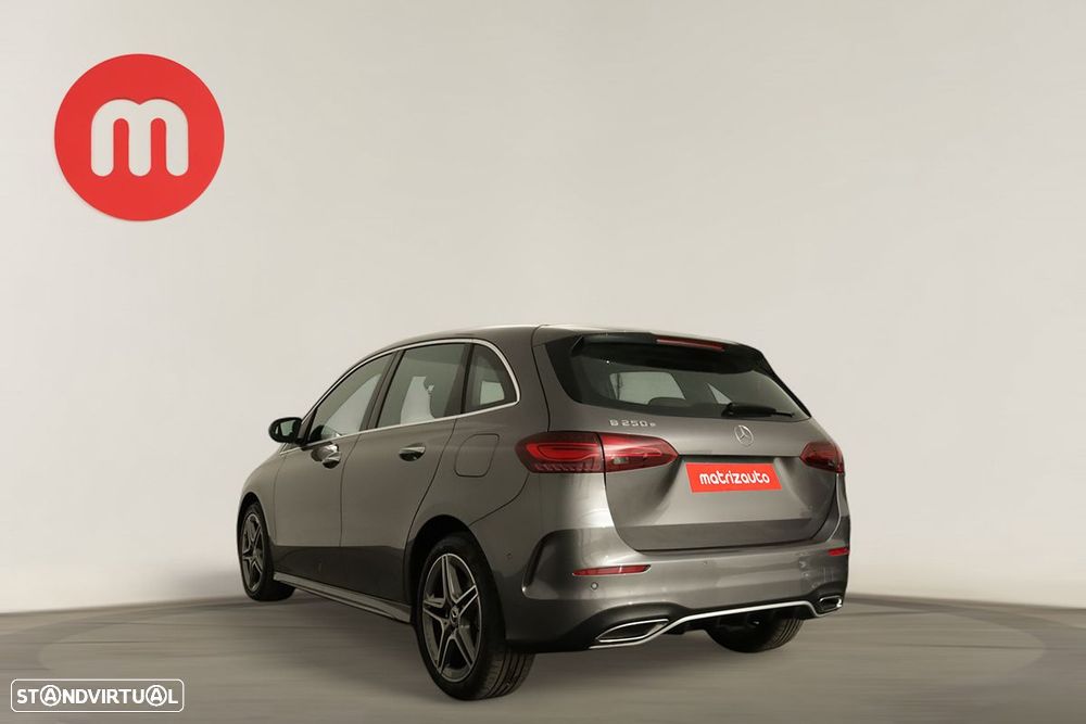 Mercedes-Benz B 250 e - 3