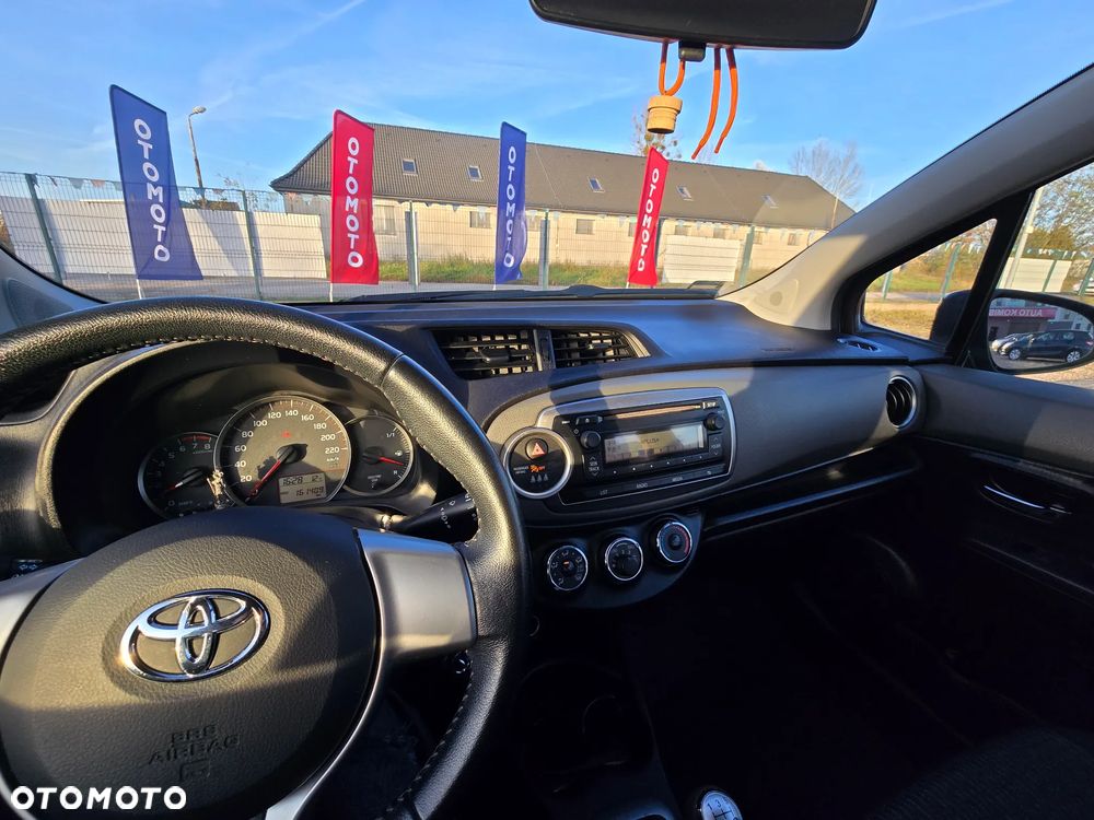 Toyota Yaris 1.0 Luna - 28