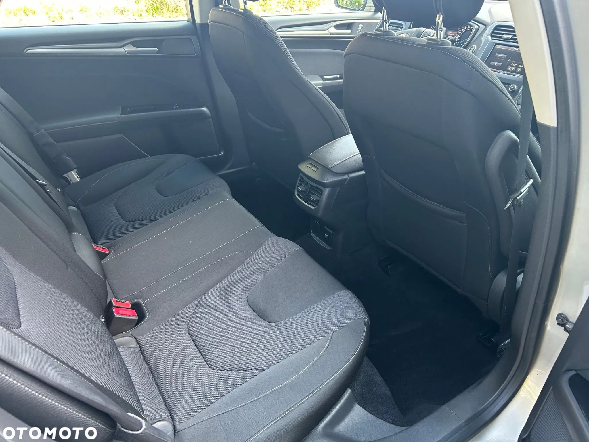 Ford Mondeo Turnier 1.6 TDCi Titanium - 10
