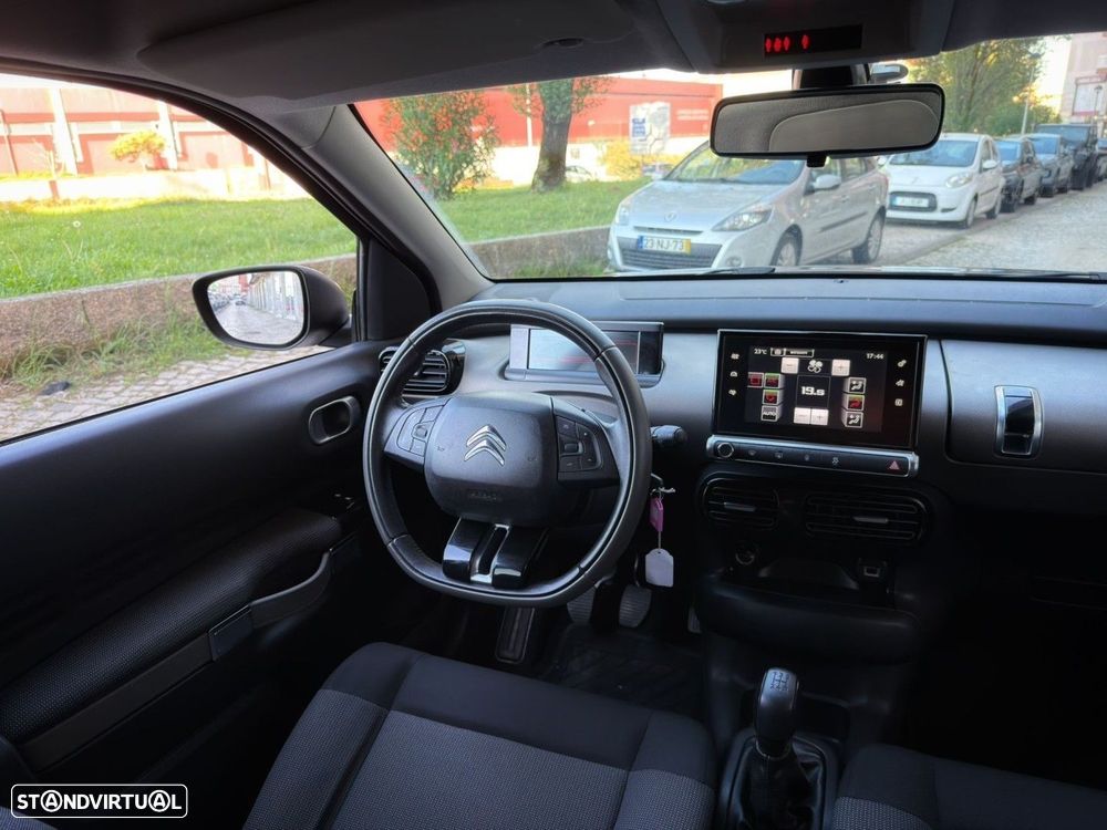 Citroën C4 Cactus 1.2 PureTech Shine - 17