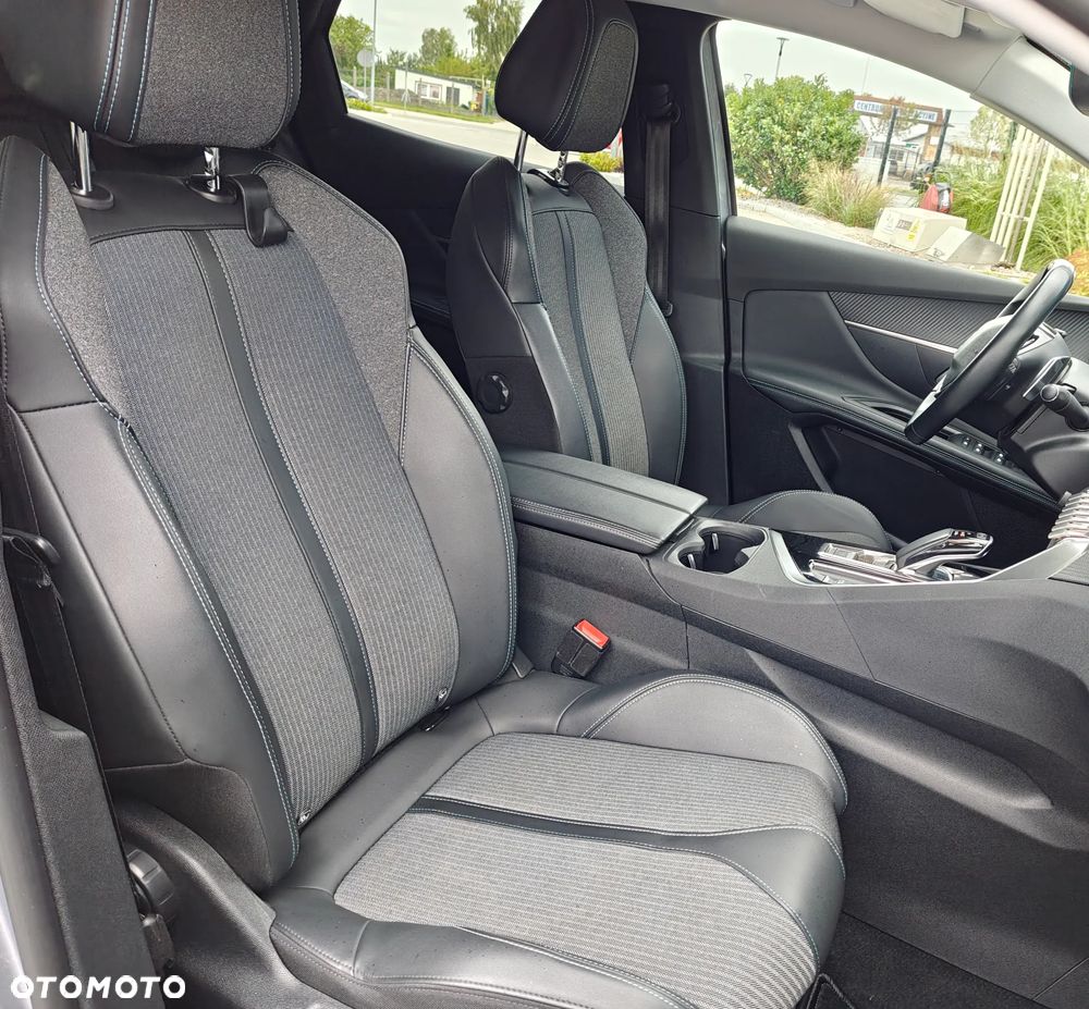 Peugeot 3008 - 22