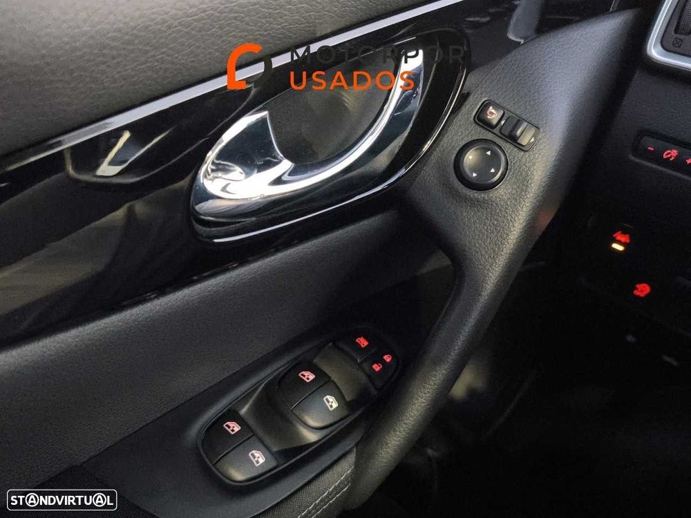 Nissan Qashqai 1.3 DIG-T N-Connecta - 21