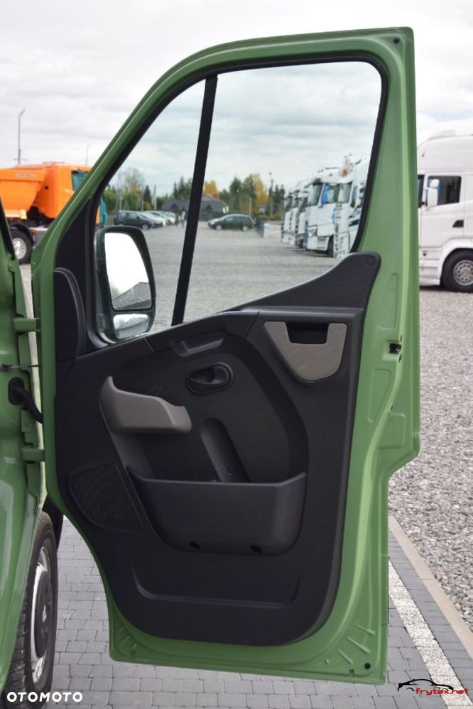 Renault Master Doka - 24