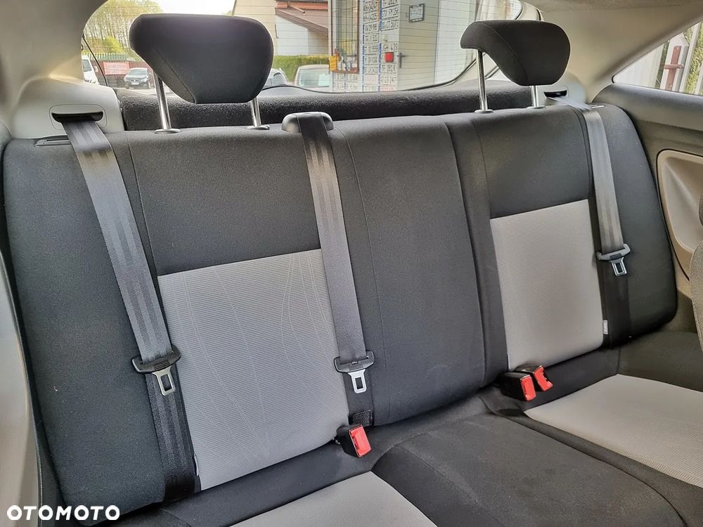 Seat Ibiza SC 1.4 16V Style Salsa - 7