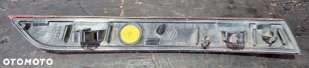 ODBLASK ZDERZAKA TYŁ PRAWY LEWY KOMPLET 3G0945103A 3G0945106A  VW PASSAT B8 KOMBI - 8