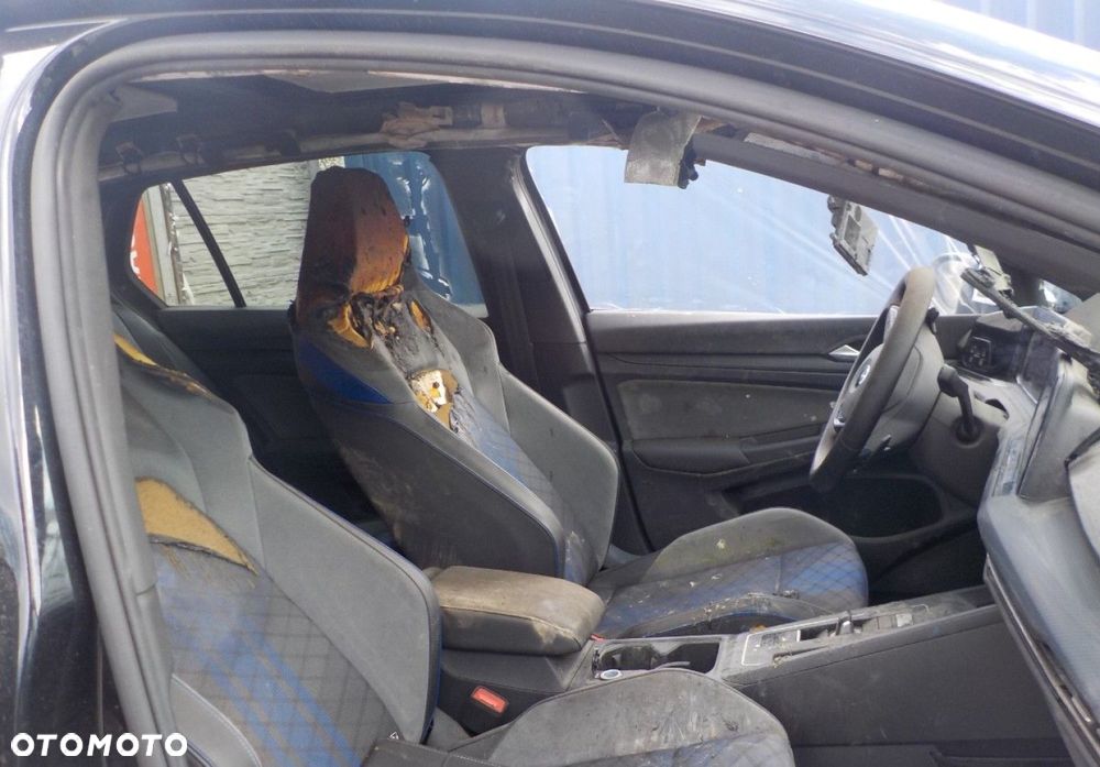 Volkswagen Golf - 14