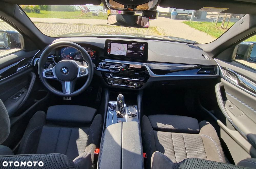 BMW Seria 5 520i - 18