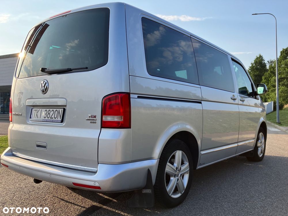 Volkswagen Multivan - 9