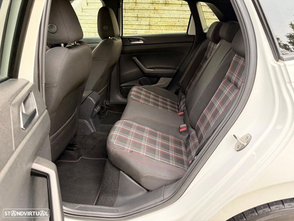 VW Polo 2.0 TSI DSG GTI - 12
