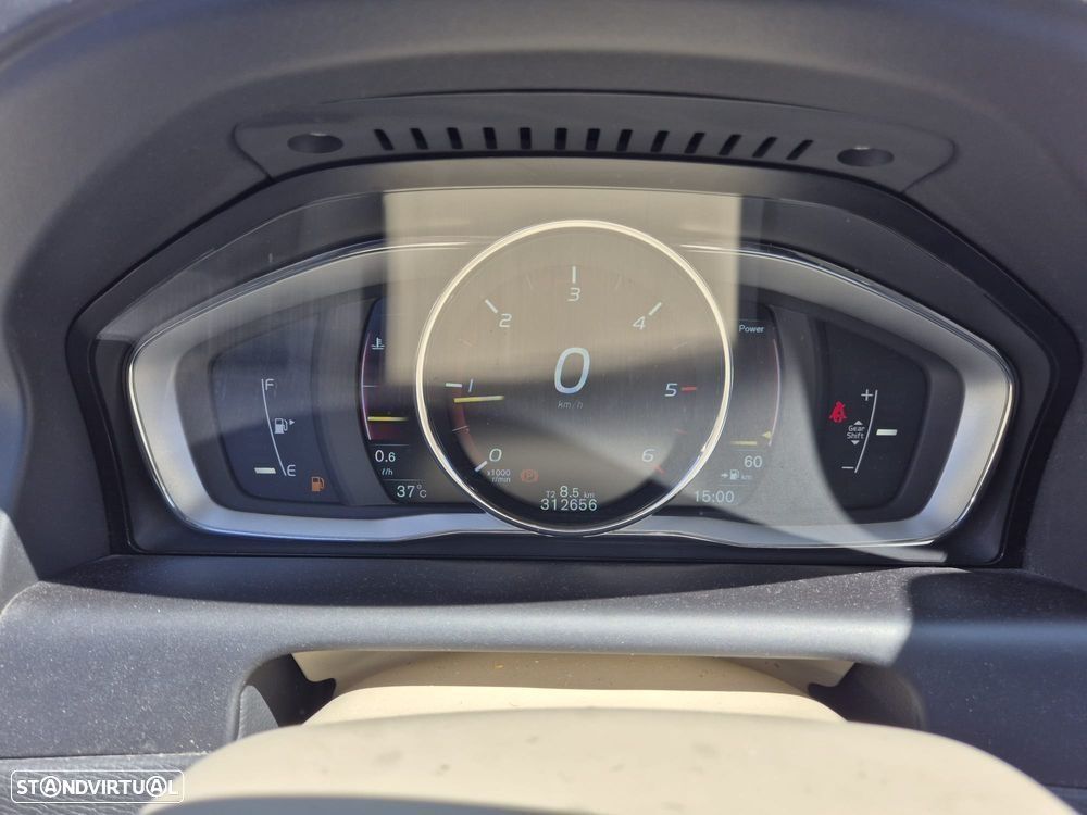 Volvo XC 60 2.0 D4 DRIVe Momentum - 16